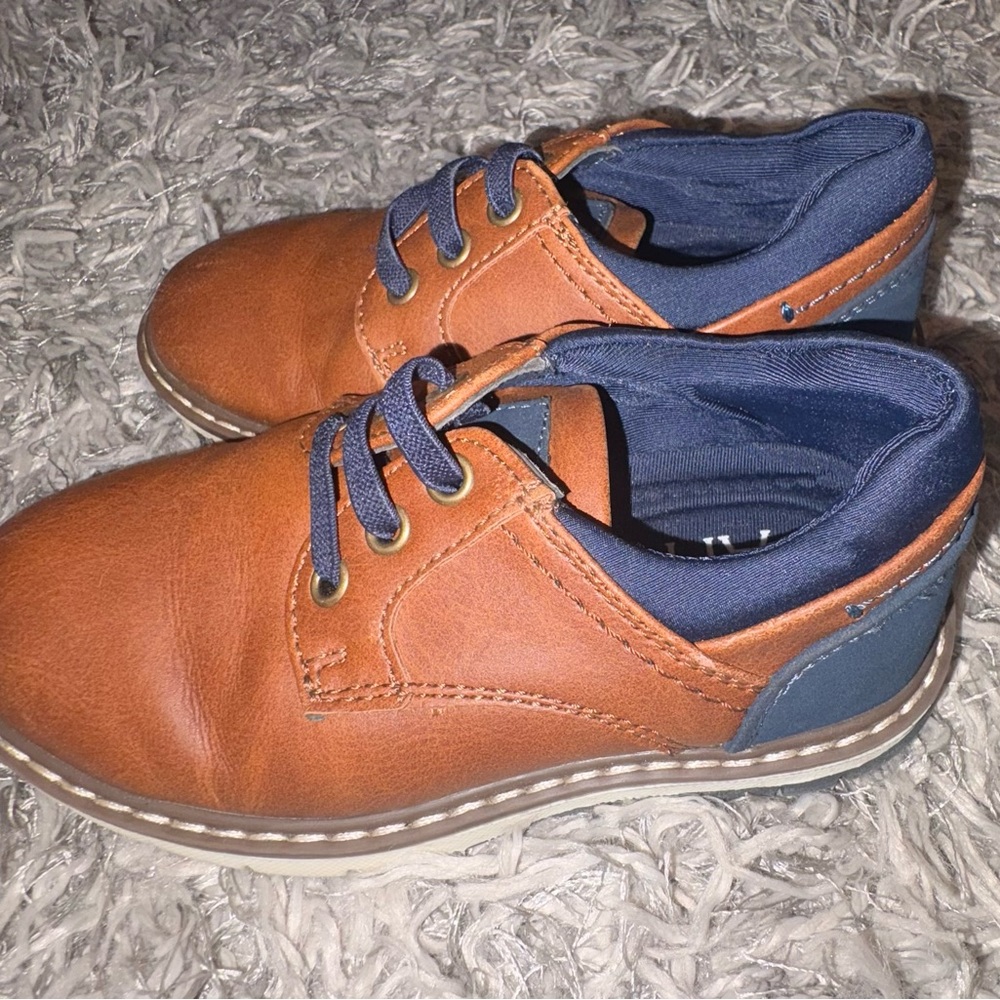 Toddler Brown Leather Ashford and Hayes Shoes with Navy Accents